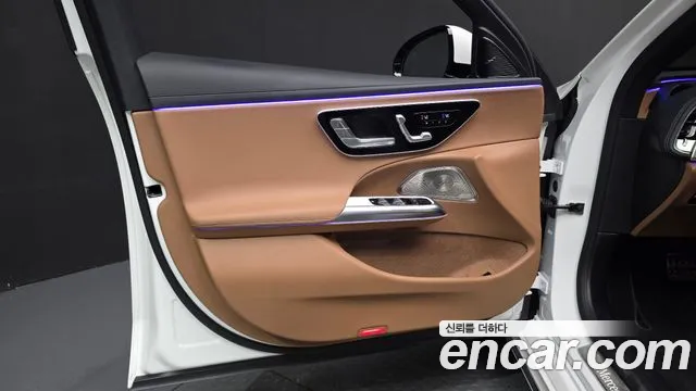 Mercedes-Benz E-Class — Фото автомобиля 13