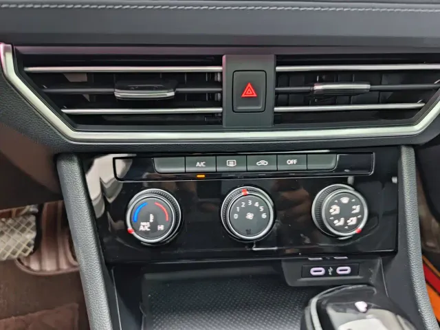 Volkswagen Sagitar — Фото автомобиля 20