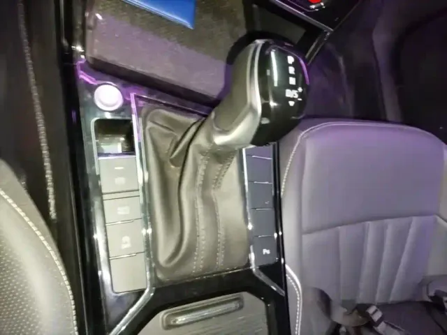 Volkswagen Passat — Фото автомобиля 13