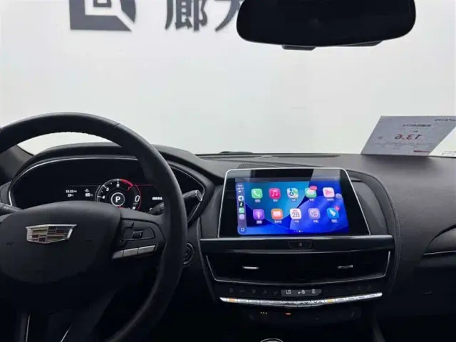 Cadillac CT5 — Фото автомобиля 10
