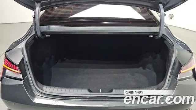 Hyundai AVANTE Avante (CN7) — Фото автомобиля 30