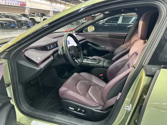 Xiaomi SU7 — Фото автомобиля 4