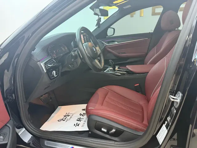 BMW 5 Series — Фото автомобиля 5