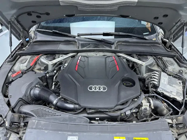 Audi S4 — Фото автомобиля 11