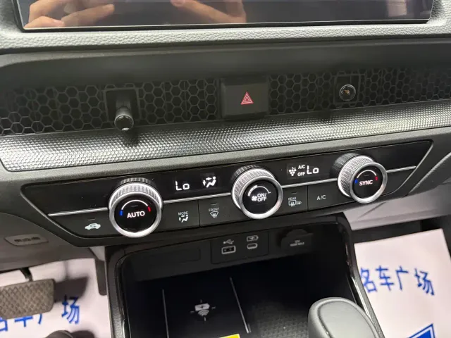Honda CR-V — Фото автомобиля 13