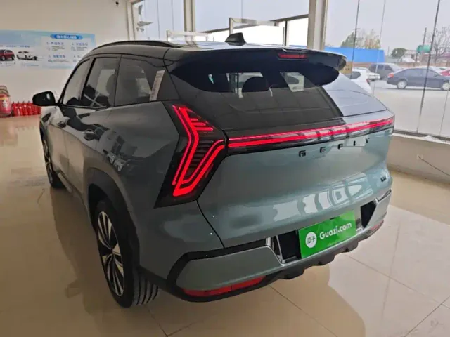 Geely Boyue L — Фото автомобиля 4