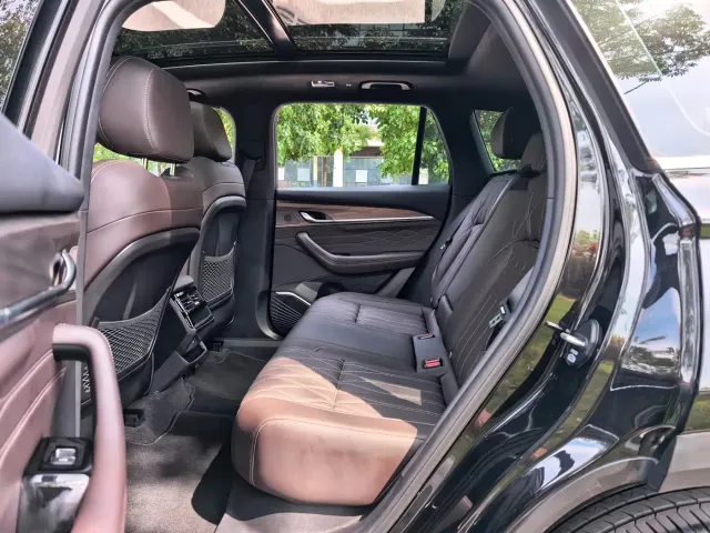 Geely Xingyue L — Фото автомобиля 11
