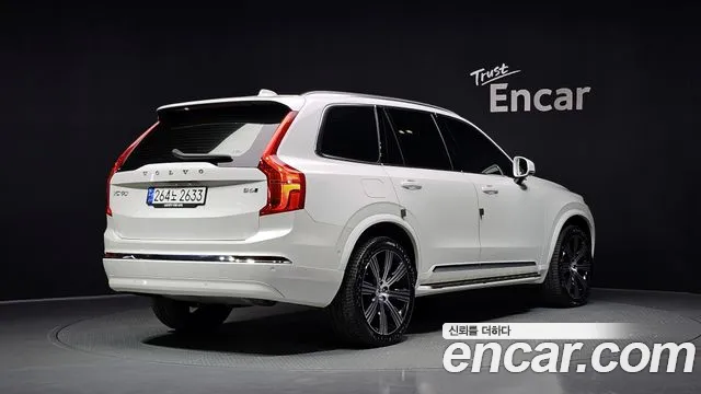 Volvo XC90 Generation 2 — Фото автомобиля 2