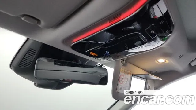 Mercedes-Benz E-Class — Фото автомобиля 26