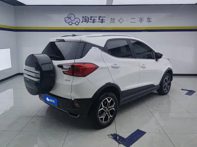 BYD Yuan Pro — Фото автомобиля 3