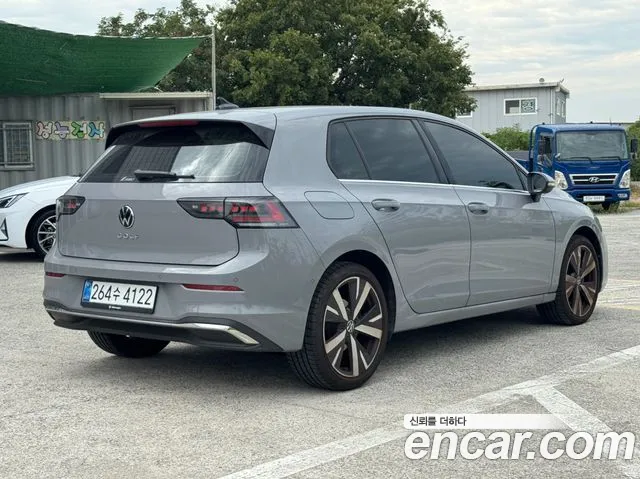Volkswagen Golf Golf 8 поколение 2.0 TDI Prestige — Фото автомобиля 2