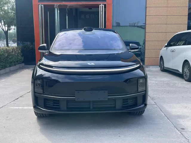 Li Auto L7 — Фото автомобиля 2