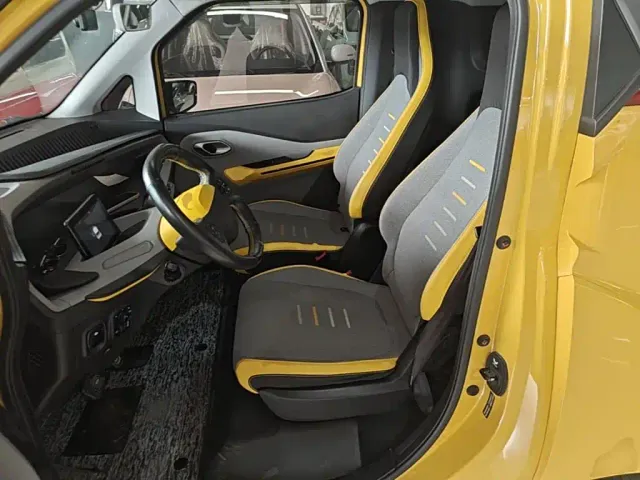 Wuling NanoEV — Фото автомобиля 14