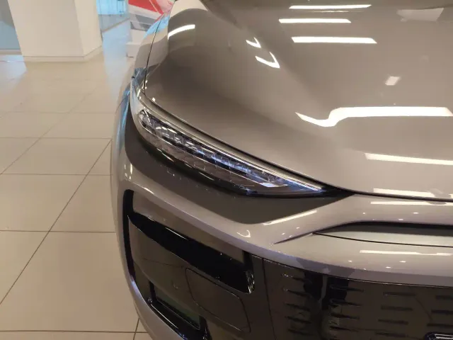 Audi Audi Q6L e-tron 2025 Model Pioneer Edition — Фото автомобиля 4