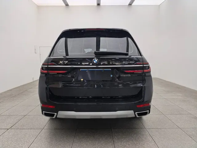 BMW X7 — Фото автомобиля 5