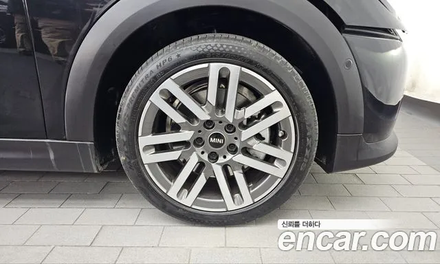 MINI Cooper 4th Gen — Фото автомобиля 6