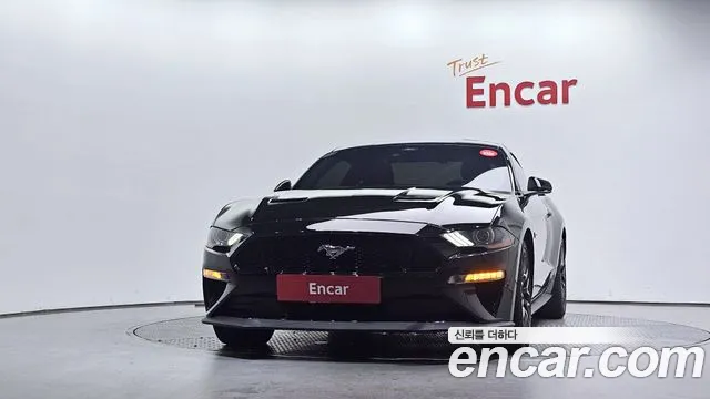 Ford Mustang Mustang GT Купе — Фото автомобиля 3