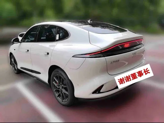 IM Motors LS6 — Фото автомобиля 3