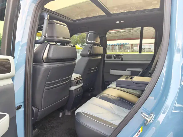 BYD FangChengBao Leopard 5 — Фото автомобиля 7