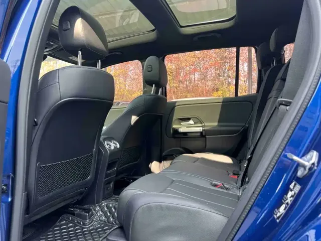Mercedes-Benz GLB-Class — Фото автомобиля 10