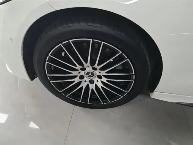 Mercedes-Benz C-Class — Фото автомобиля 22