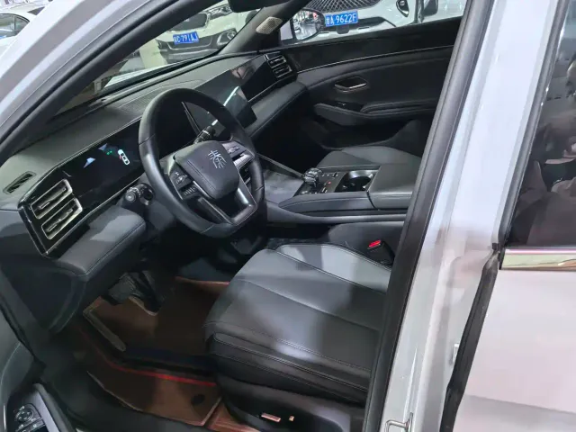 BYD Qin L — Фото автомобиля 7