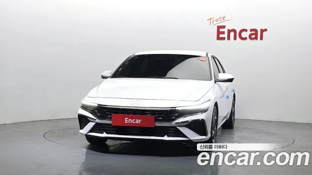 Hyundai AVANTE Inspiration — Фото автомобиля 3