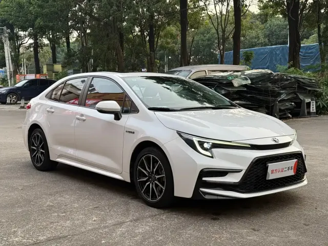 Toyota Levin 2023 Smart Hybrid 1.8L Sport Edition — Фото автомобиля 3