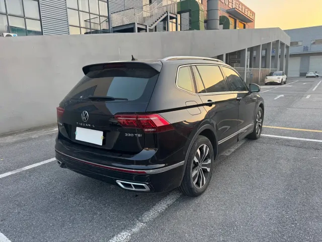 Volkswagen Tiguan L — Фото автомобиля 11