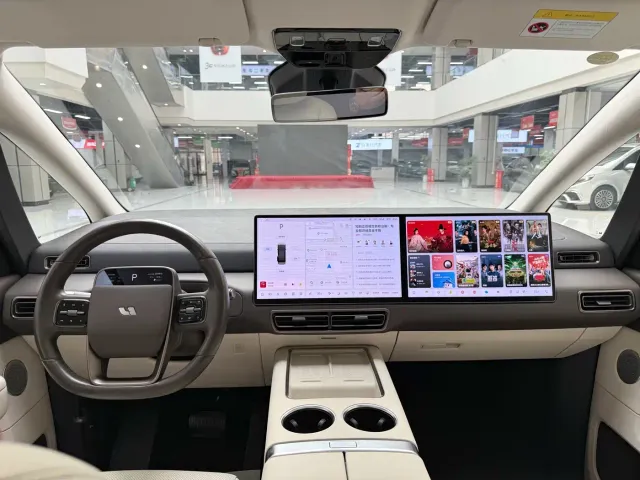 Li Auto MEGA — Фото автомобиля 10
