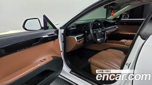 Hyundai Grandeur GN7 — Фото автомобиля 15
