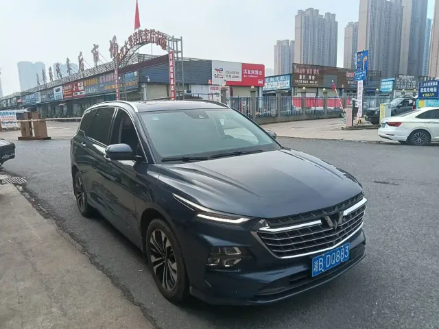 Wuling Victory — Фото автомобиля 3