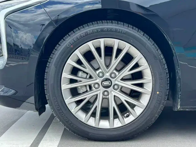 Bestune B70 — Фото автомобиля 8