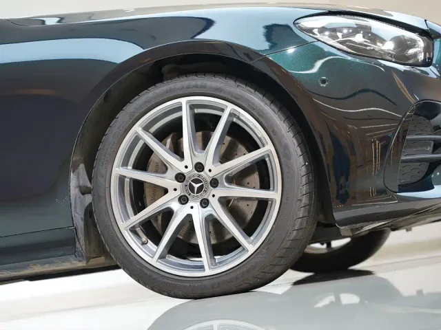 Mercedes-Benz E-Class — Фото автомобиля 9