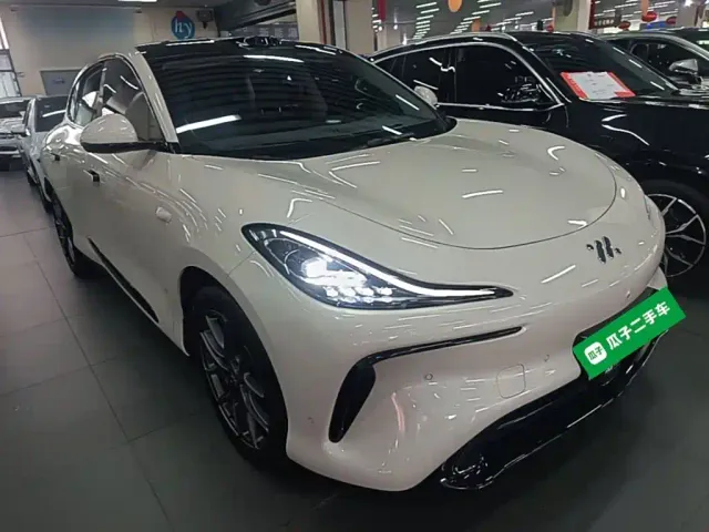IM Motors LS6 — Фото автомобиля 3