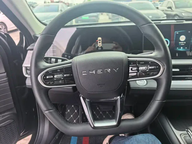 Chery Arrizo 8 — Фото автомобиля 5