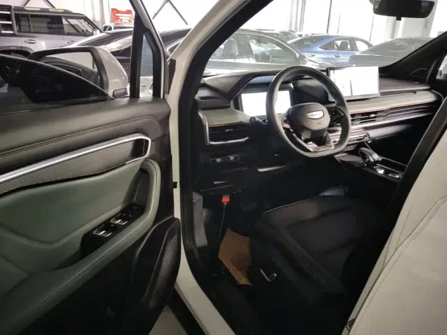 Geely Haoyue L — Фото автомобиля 15
