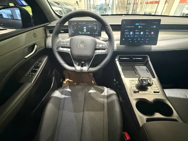 BYD Qin PLUS — Фото автомобиля 9