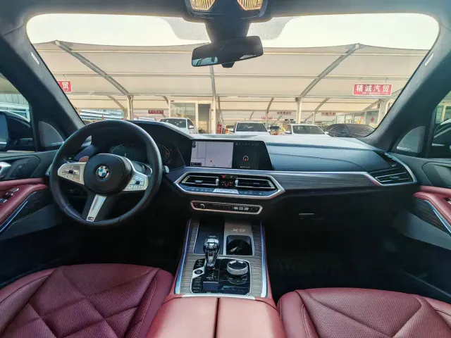 BMW X5 — Фото автомобиля 12
