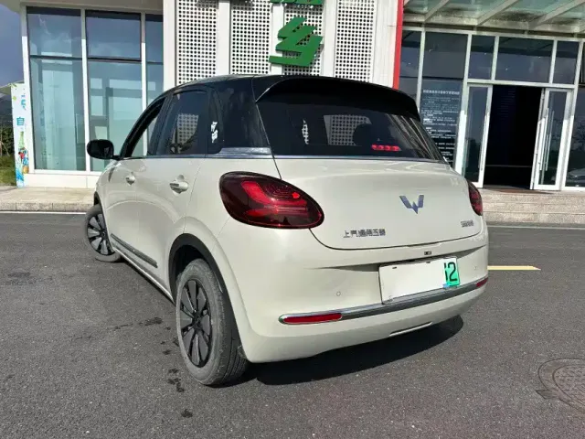 Wuling Bingo — Фото автомобиля 3