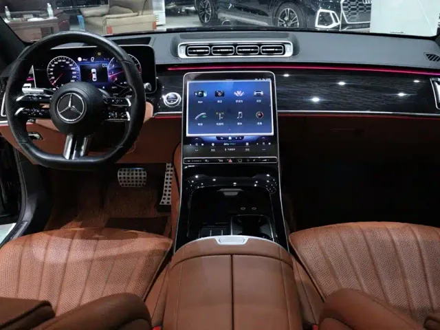 Mercedes-Benz S-Class — Фото автомобиля 12