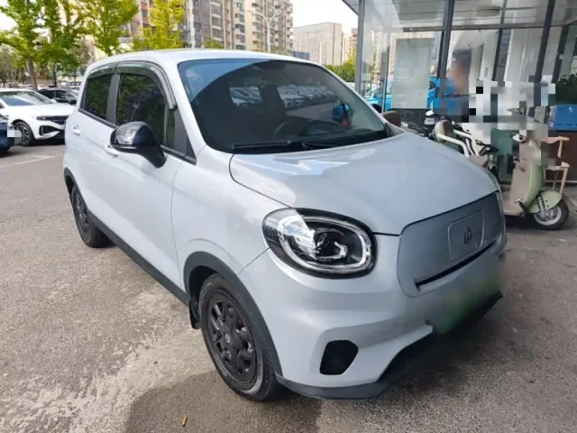 Leapmotor T03 — Фото автомобиля 3