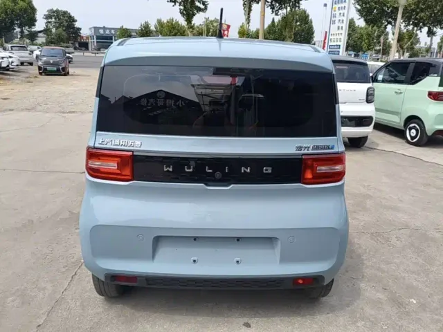 Wuling Hongguang Mini EV — Фото автомобиля 5
