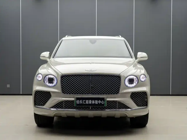 Bentley Bentayga Hybrid — Фото автомобиля 4