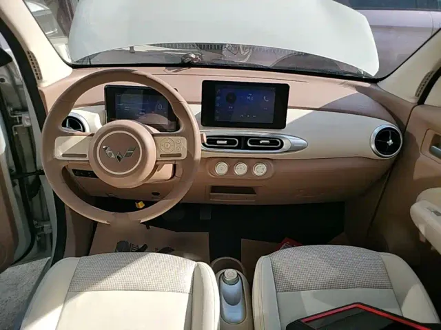 Wuling Hongguang Mini EV — Фото автомобиля 9