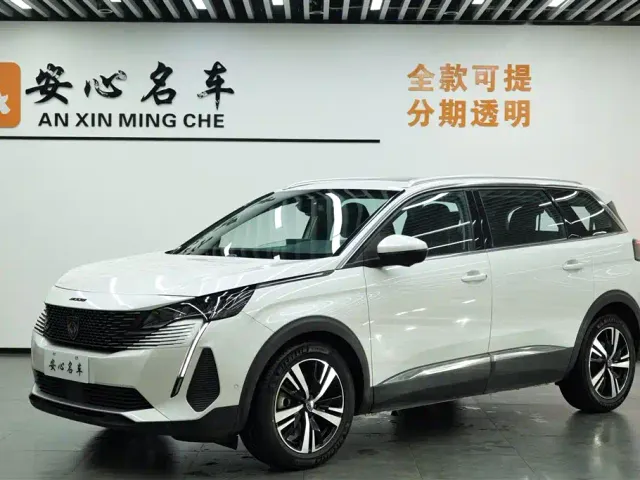 Фотография автомобиля — Peugeot 5008