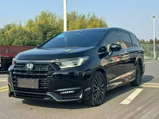 Фотография автомобиля — Honda Elysion