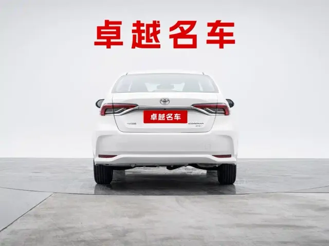 Toyota Corolla — Фото автомобиля 6
