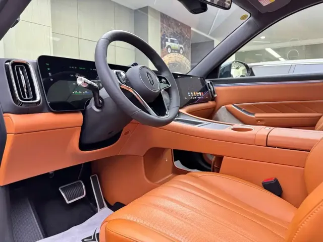 AITO Wenjie AITO M8 2025 Extended Range Ultra 53.4kWh 6-Seater — Фото автомобиля 8