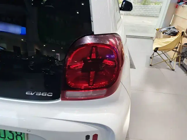 Roewe Clever — Фото автомобиля 7